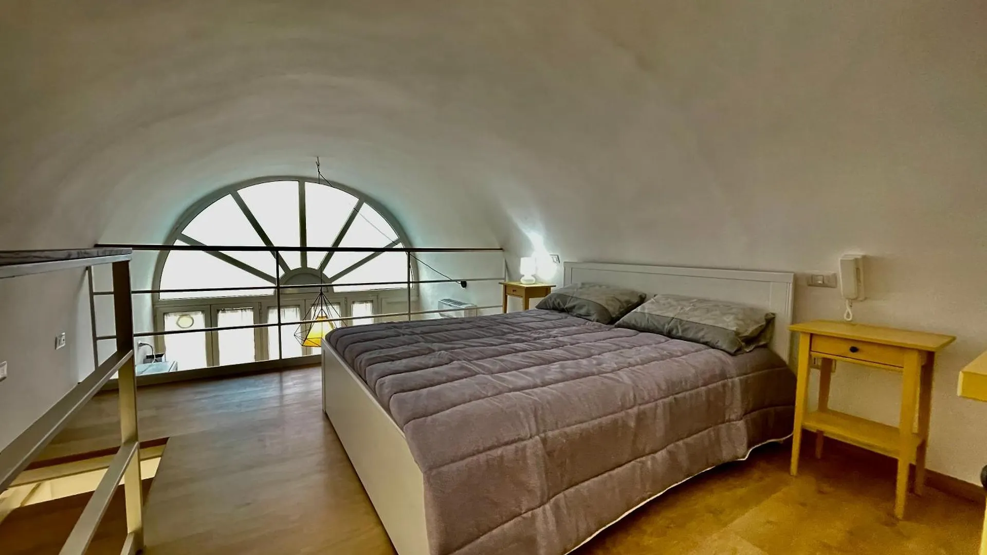 Calefati Guest House- Apulia Guest House Bari 0*,  Italy
